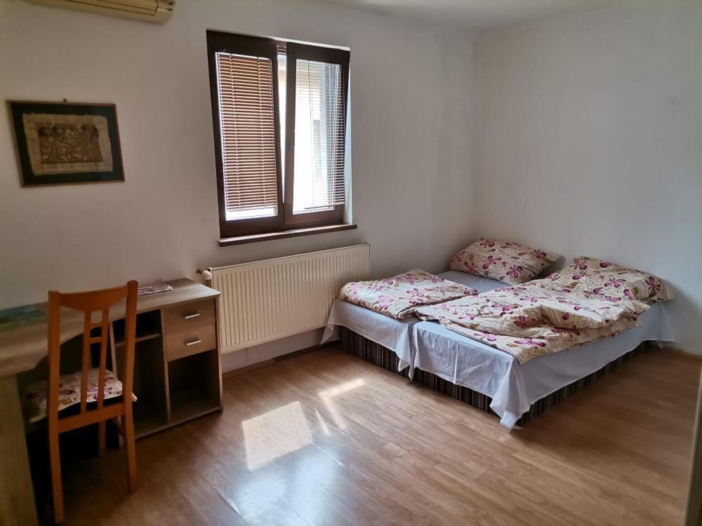 Anh' Private Rooms For Tourist Bratislava Eksteriør bilde